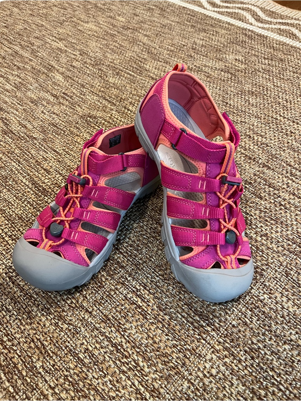 NWOT- Keen Women’s Pink Outdoor Sandal – Lightweight Active Sandal